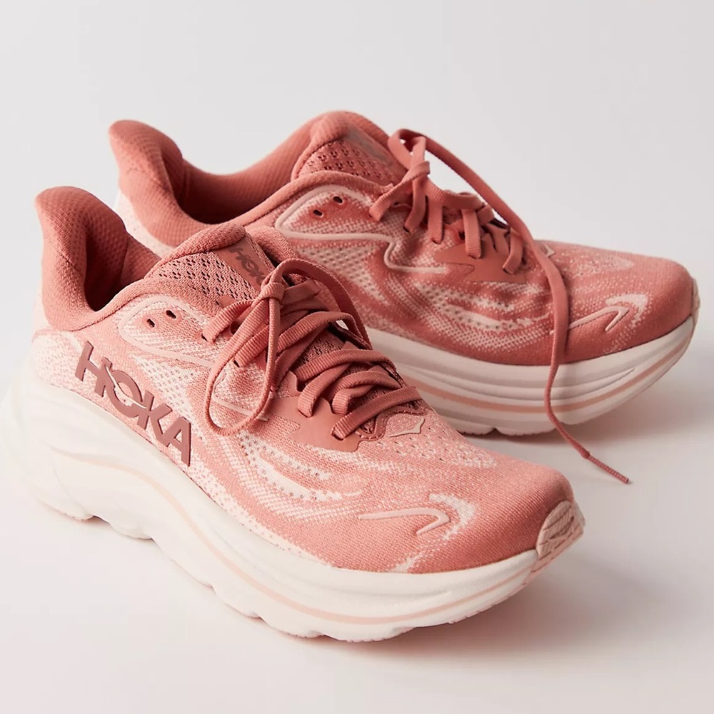 New Hoka Clifton 10 Sneakers Blush Rose Latte